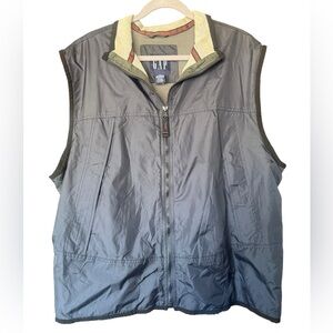 GAP Men’s Two-Tone Gray and Tan Vest XL